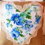 Bright blue floral heart cu..