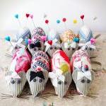 mouse pincushion with sweet..